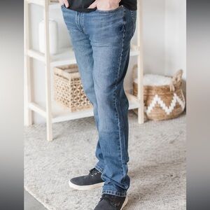 Levis Mens 514 Straight Fit Jeans Medium Wash